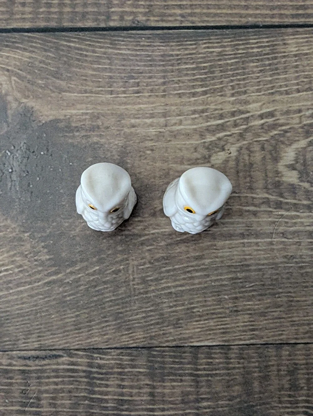 Bug House Miniature White Owl Figurines Vintage (Set of 2)